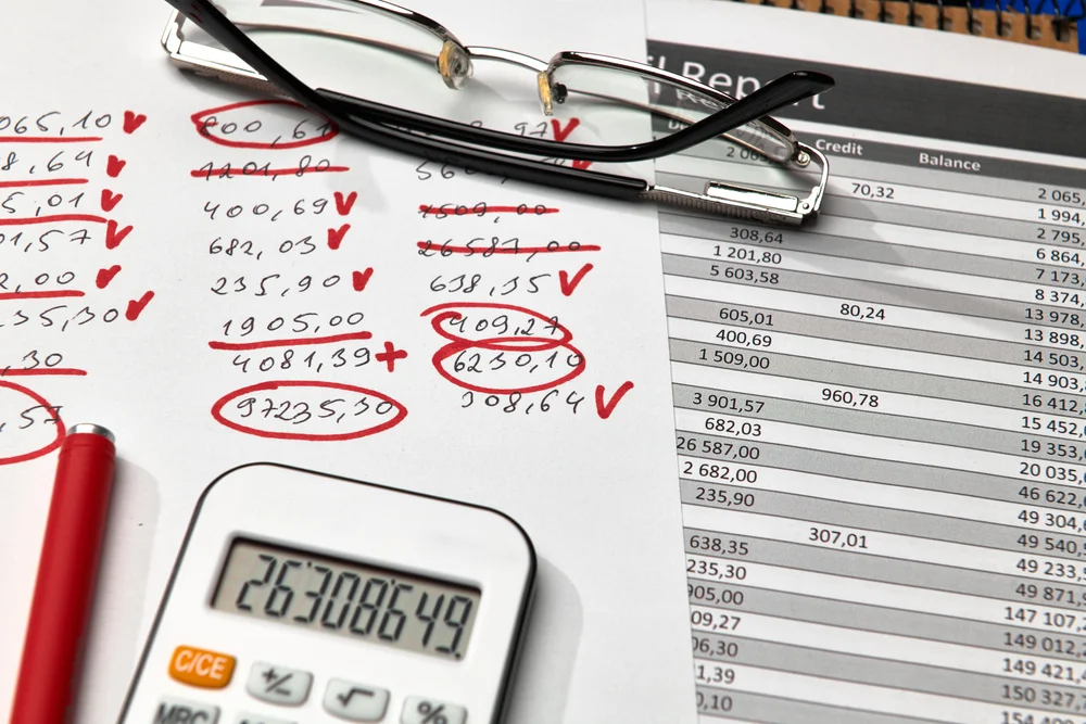 Bilanz oder EÜR: Welche Gewinnermittlung ist richtig für Sie?